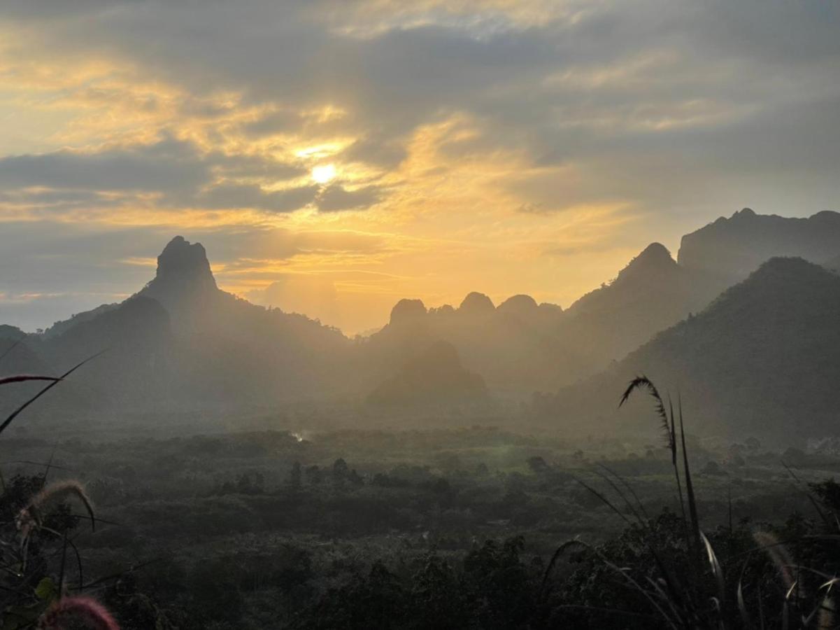 Por Sampao Camp&Resort Ban Pha Saeng Lang Exteriör bild