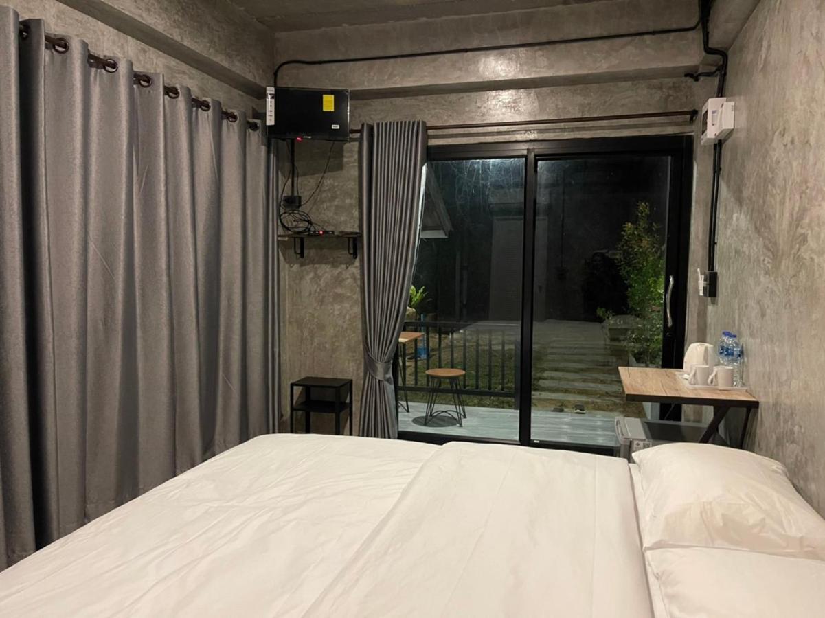 Por Sampao Camp&Resort Ban Pha Saeng Lang Exteriör bild