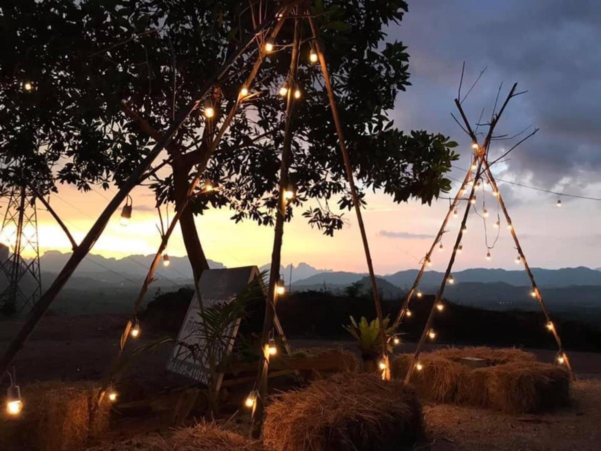 Por Sampao Camp&Resort Ban Pha Saeng Lang Exteriör bild